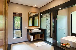 Nai Harn Baan-Bua Villas