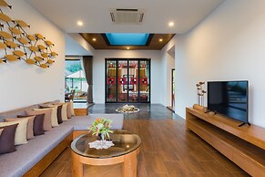 Nai Harn Baan-Bua Villas
