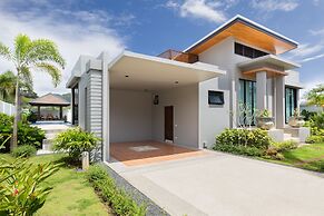Nai Harn Baan-Bua Villas