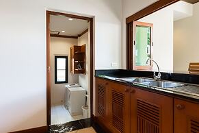 Nai Harn Baan-Bua Villas