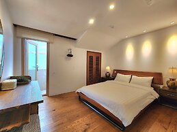 Palm Tree Villa