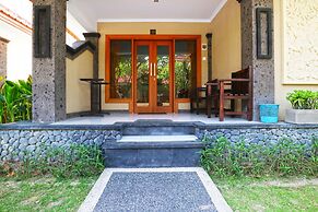 Gora Beach Inn