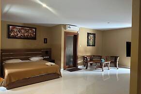 Gora Beach Inn