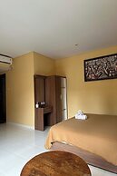 Gora Beach Inn