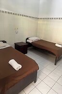 Gora Beach Inn