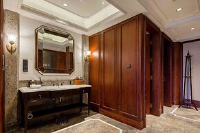 Shanghai Donghu Hotel