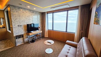 Ramada Sokcho Hotel