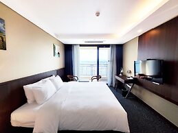 Ramada Sokcho Hotel