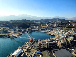 Ramada Sokcho Hotel