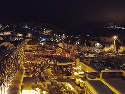 Vineyard Cave Hotel