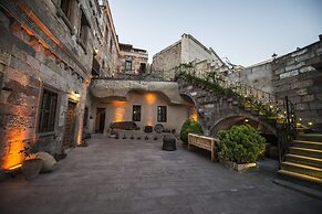 Vineyard Cave Hotel