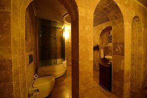 Vineyard Cave Hotel