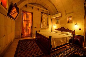 Vineyard Cave Hotel