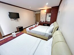 Baiboon Grand Hotel