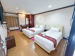 Baiboon Grand Hotel