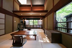 Yufuin Hoteiya