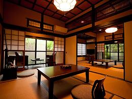 Yufuin Hoteiya