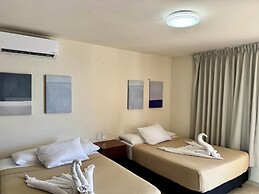 Chichis and Charlies Beachfront