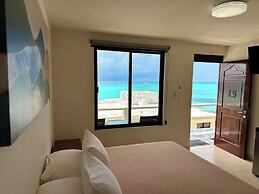 Chichis and Charlies Beachfront