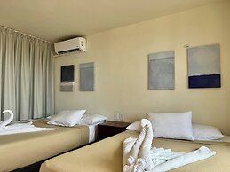 Chichis and Charlies Beachfront
