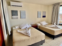 Chichis and Charlies Beachfront