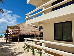 Chichis and Charlies Beachfront