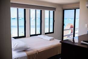 Chichis and Charlies Beachfront