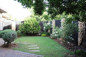 Cottonwood Guesthouse