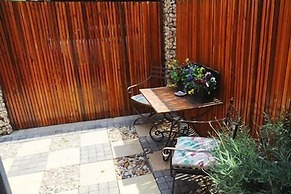 Cottonwood Guesthouse