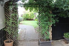 Cottonwood Guesthouse