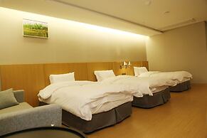J Square Hotel
