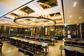 J Square Hotel