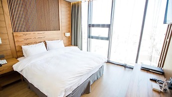 J Square Hotel