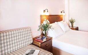 Paralio Hotel