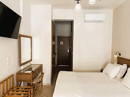 Paralio Hotel