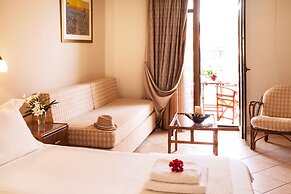 Paralio Hotel