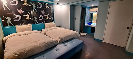 Yangsan Show Hotel