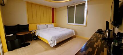 Yangsan Show Hotel