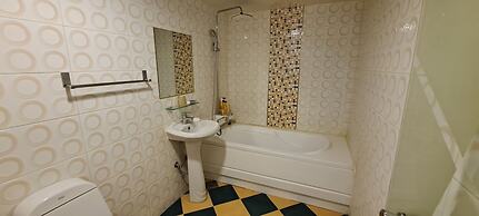 Yangsan Show Hotel