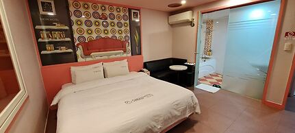 Yangsan Show Hotel