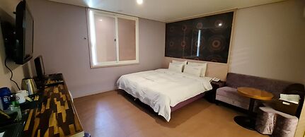 Yangsan Show Hotel
