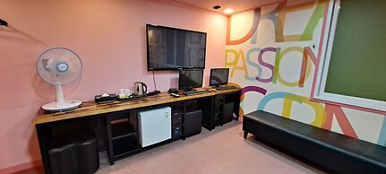 Yangsan Show Hotel
