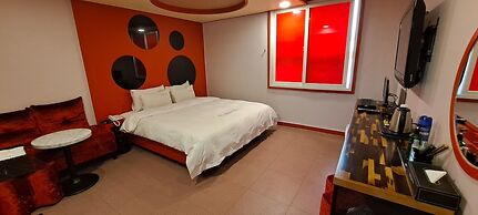 Yangsan Show Hotel