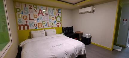 Yangsan Show Hotel