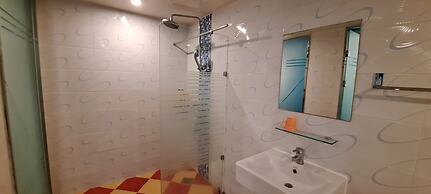 Yangsan Show Hotel