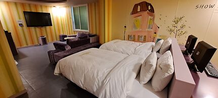 Yangsan Show Hotel