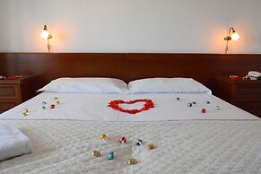 Castelvetere Hotel