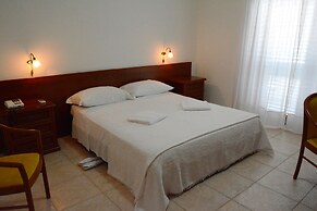 Castelvetere Hotel