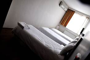 Hivas Hotel