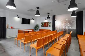 Orange Hotel